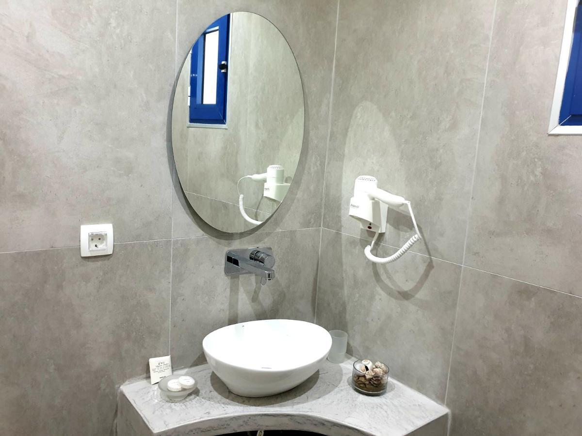 Arapiou Apartments Периволос Екстериор снимка