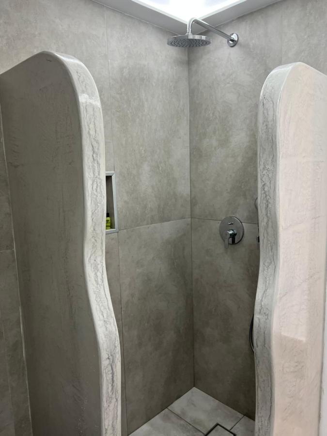 Arapiou Apartments Периволос Екстериор снимка
